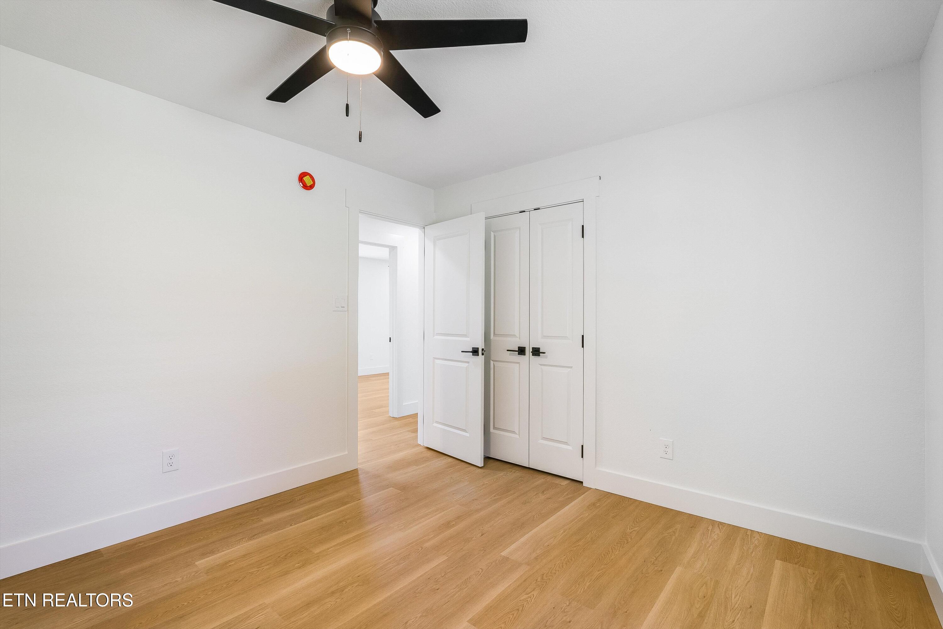 425 Third St