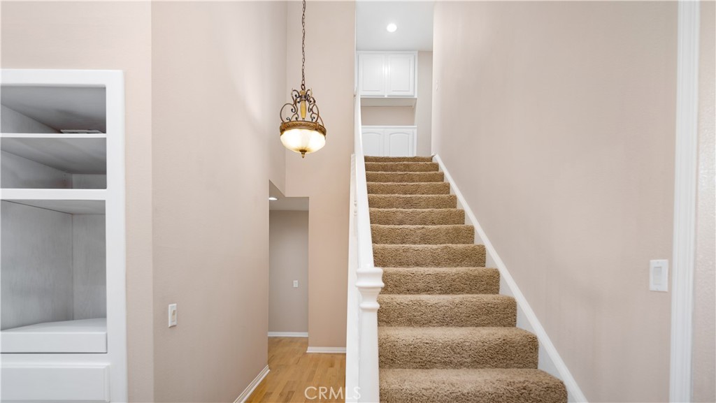 24600 Golfview Drive