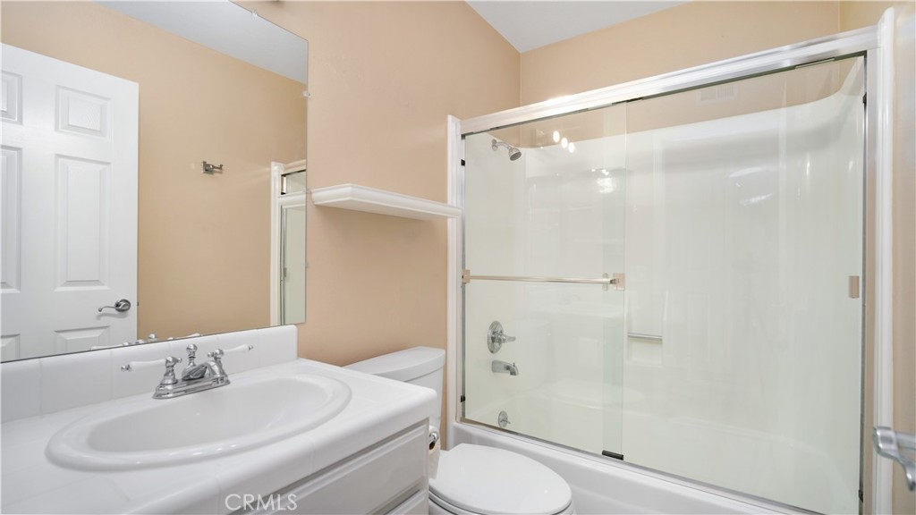 24600 Golfview Drive