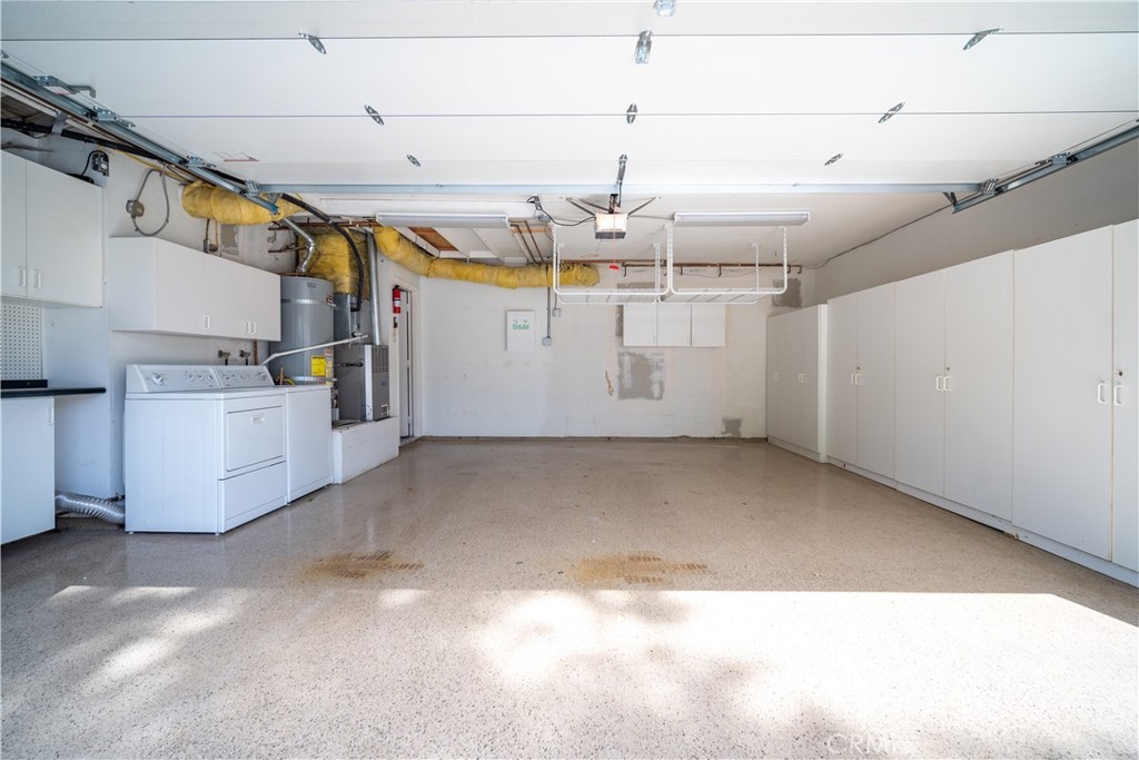 24600 Golfview Drive