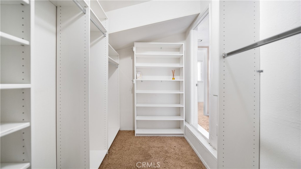 24600 Golfview Drive