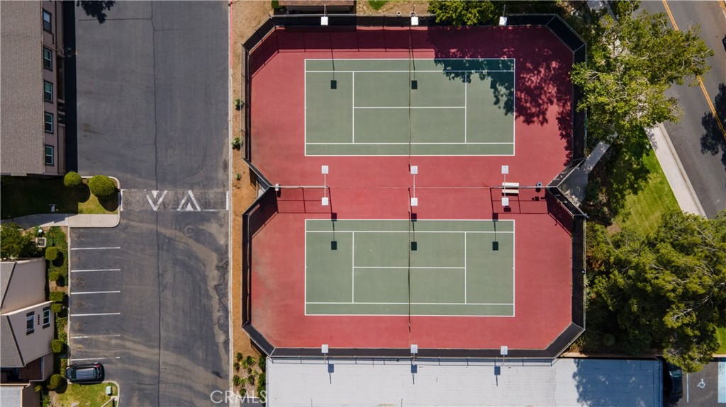 24600 Golfview Drive