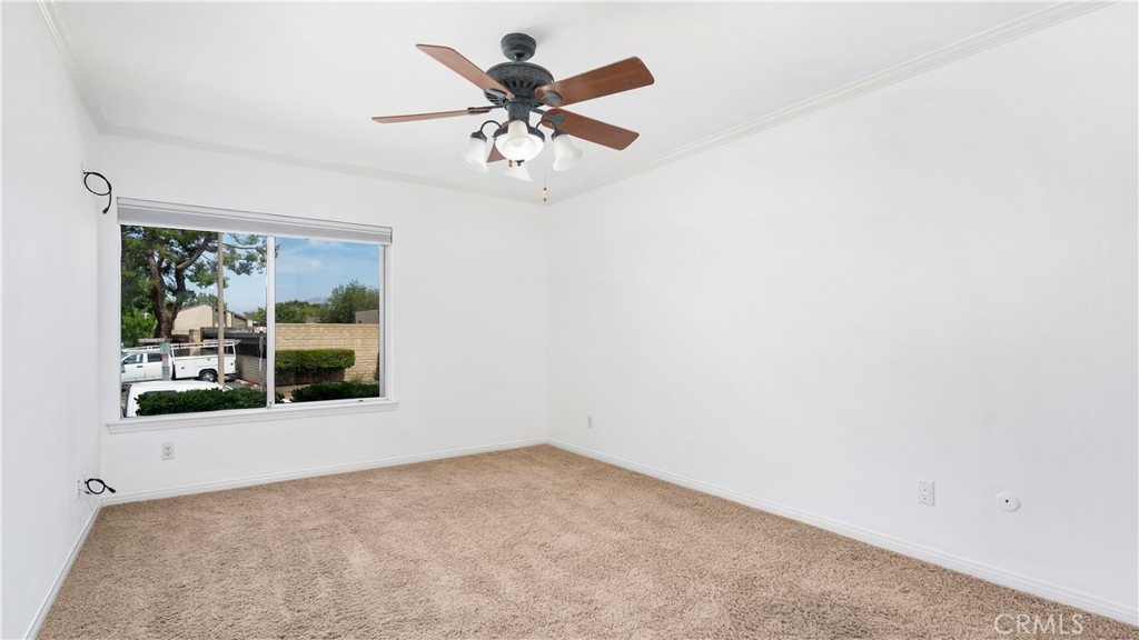 24600 Golfview Drive