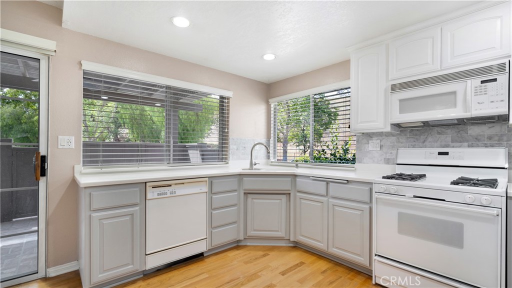 24600 Golfview Drive