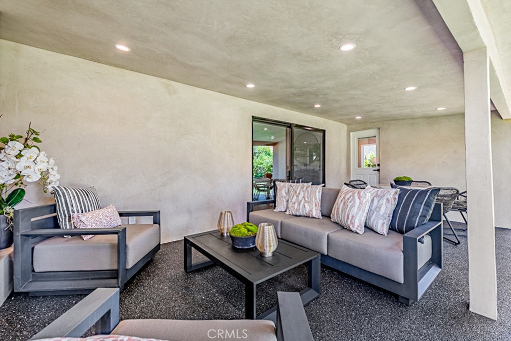 15731 Addison Street