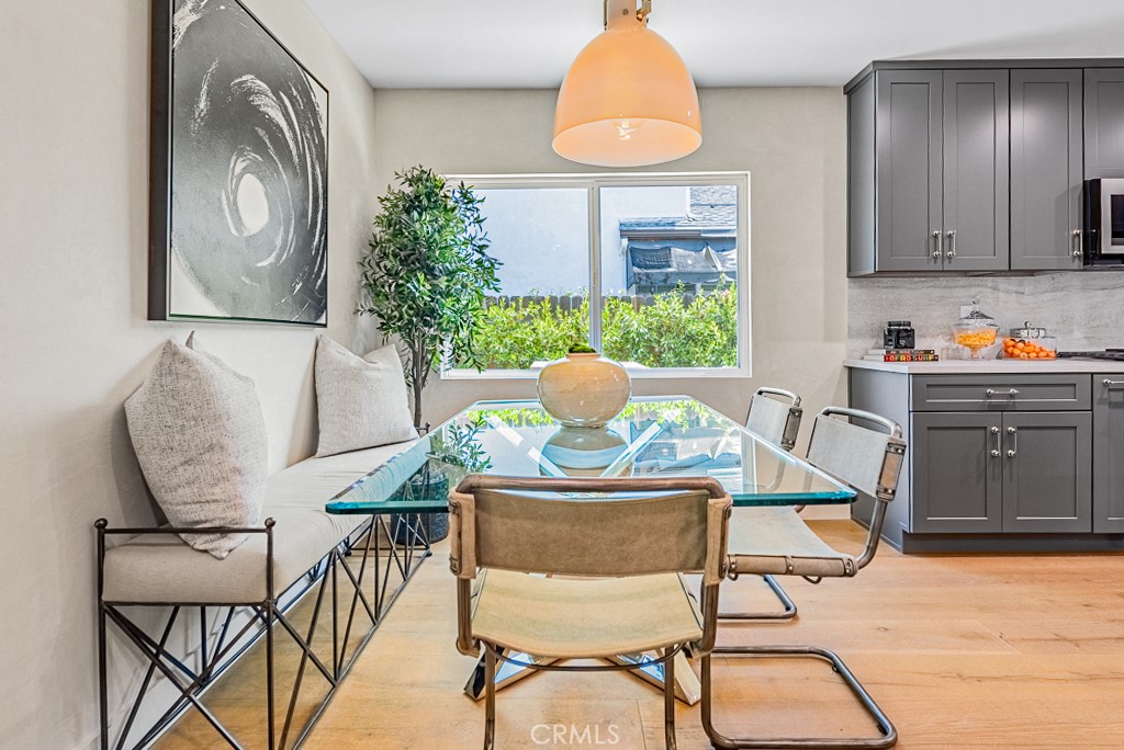 15731 Addison Street