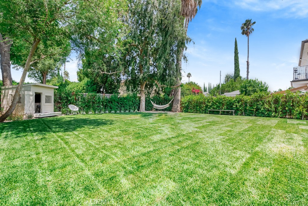 15731 Addison Street