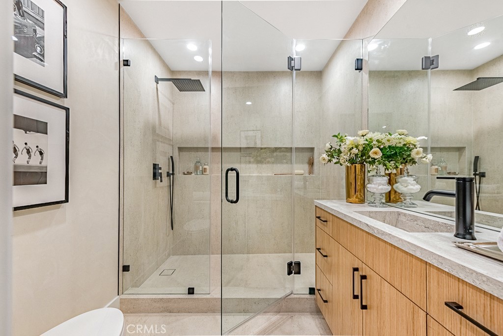 15731 Addison Street