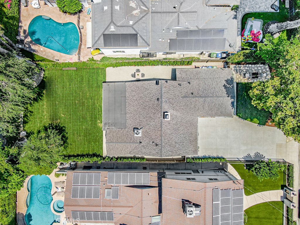 15731 Addison Street