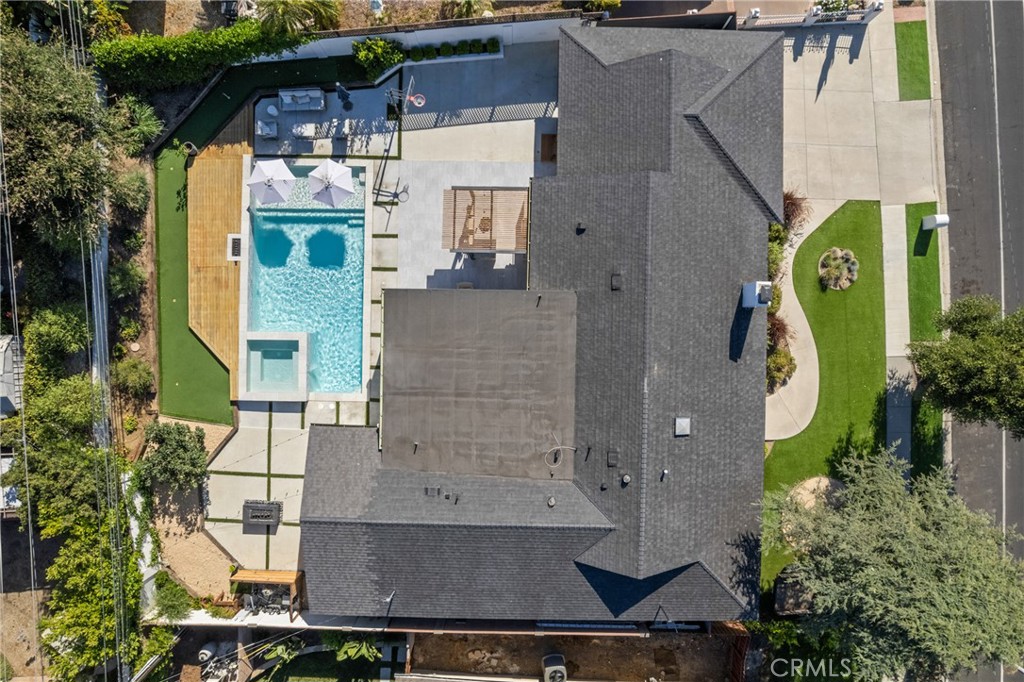 240 W Gainsborough Road