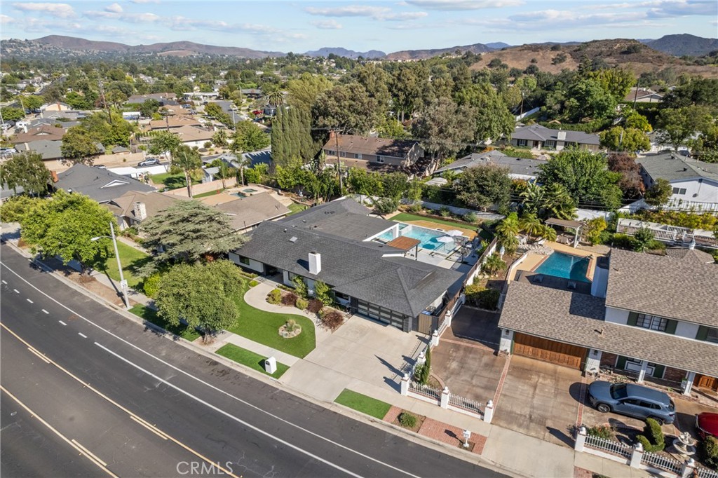 240 W Gainsborough Road