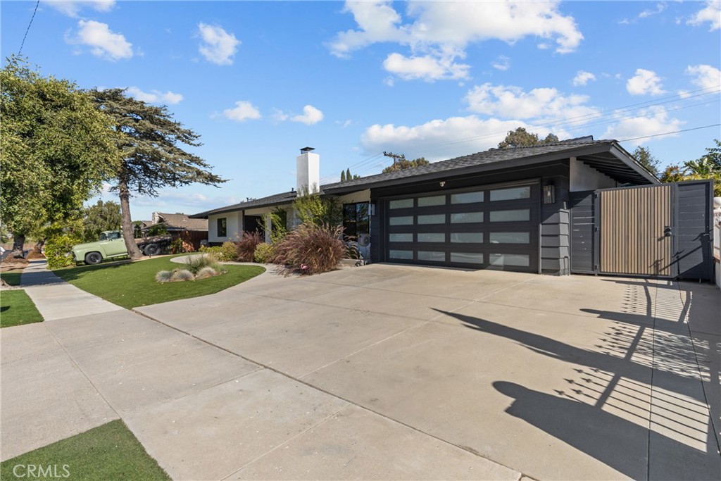 240 W Gainsborough Road