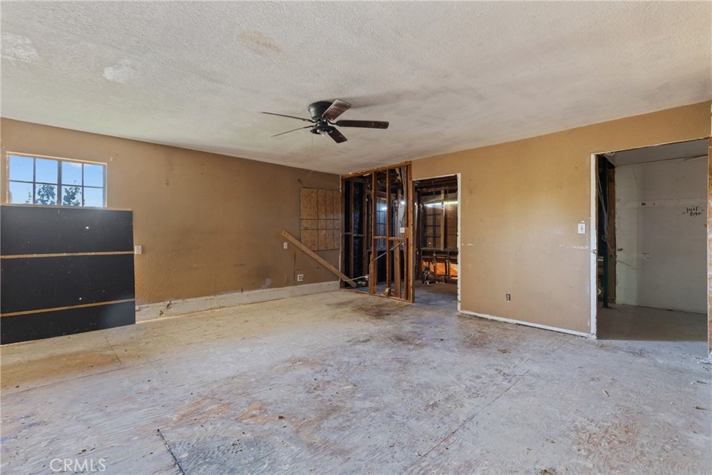 19448 Kittridge Street