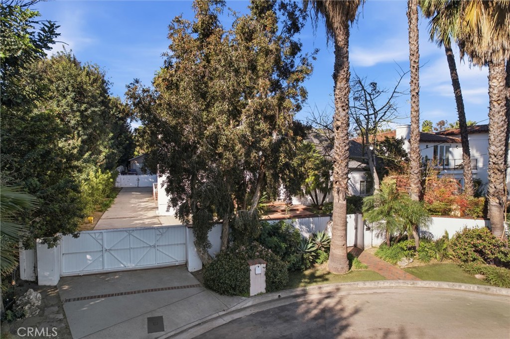 5645 Donna Avenue