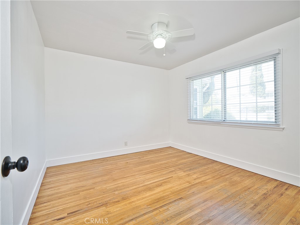 6153 Clybourn Avenue