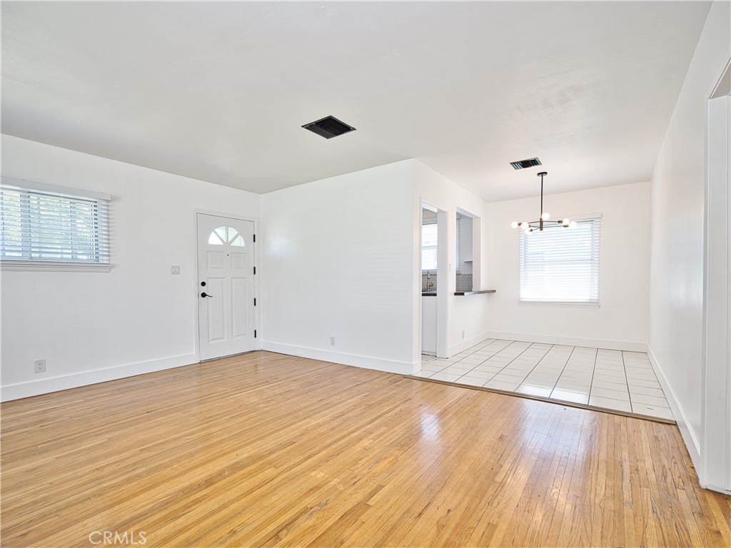 6153 Clybourn Avenue