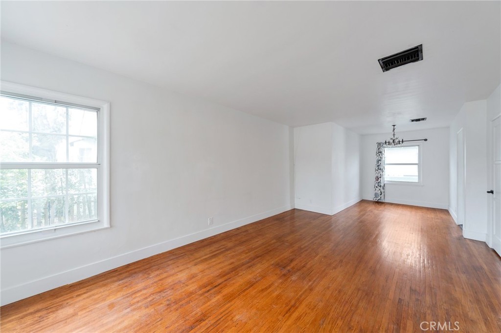 6153 Clybourn Avenue