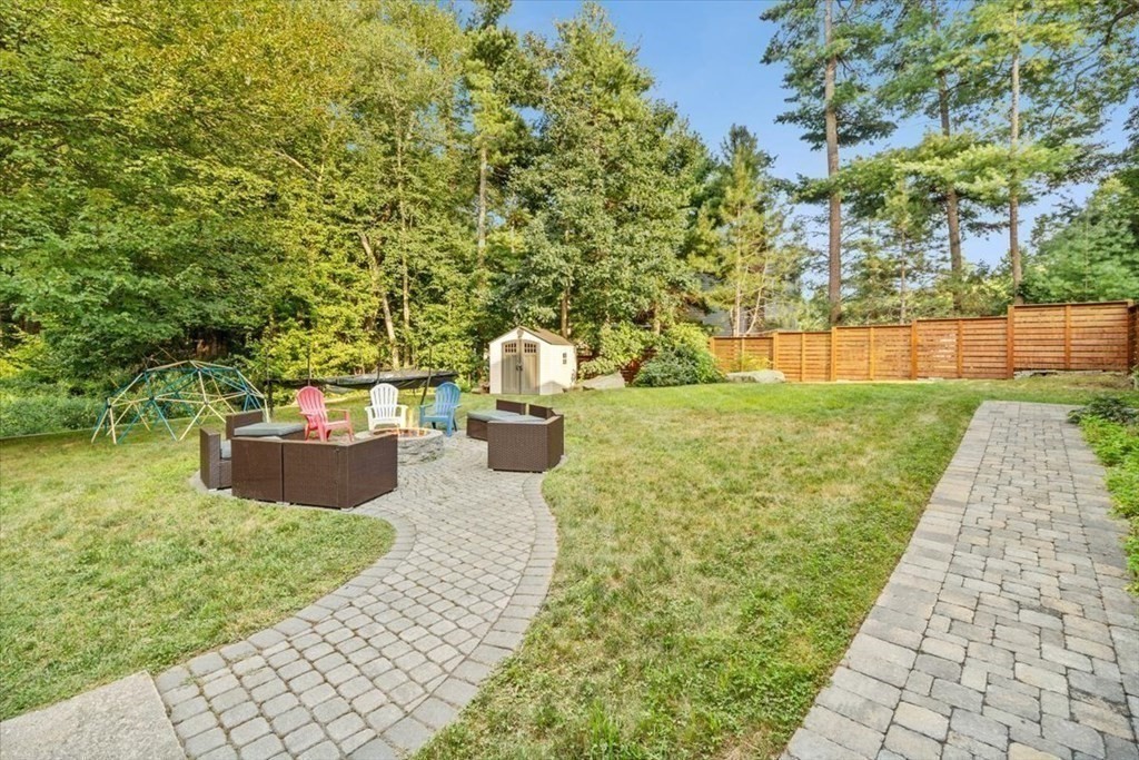 86 Saddleworth Way