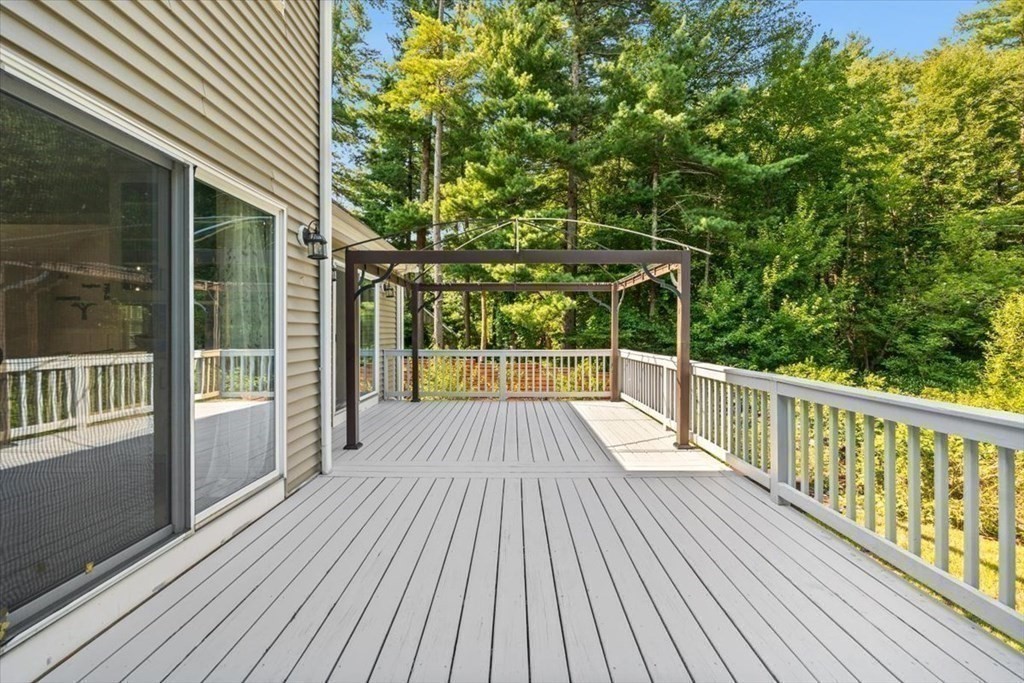 86 Saddleworth Way