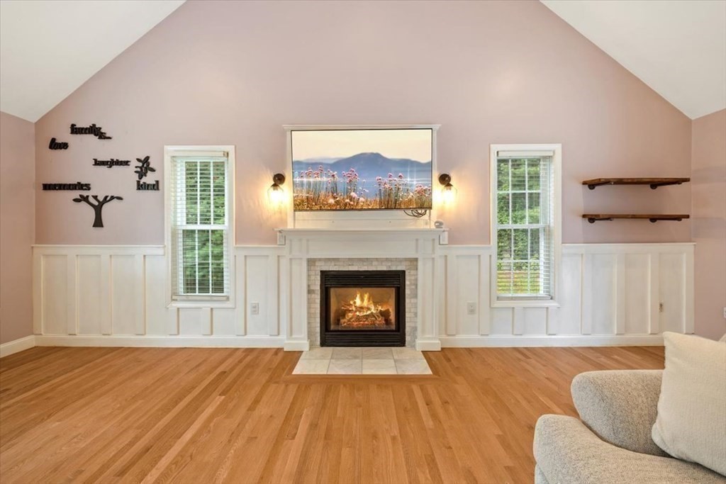 86 Saddleworth Way