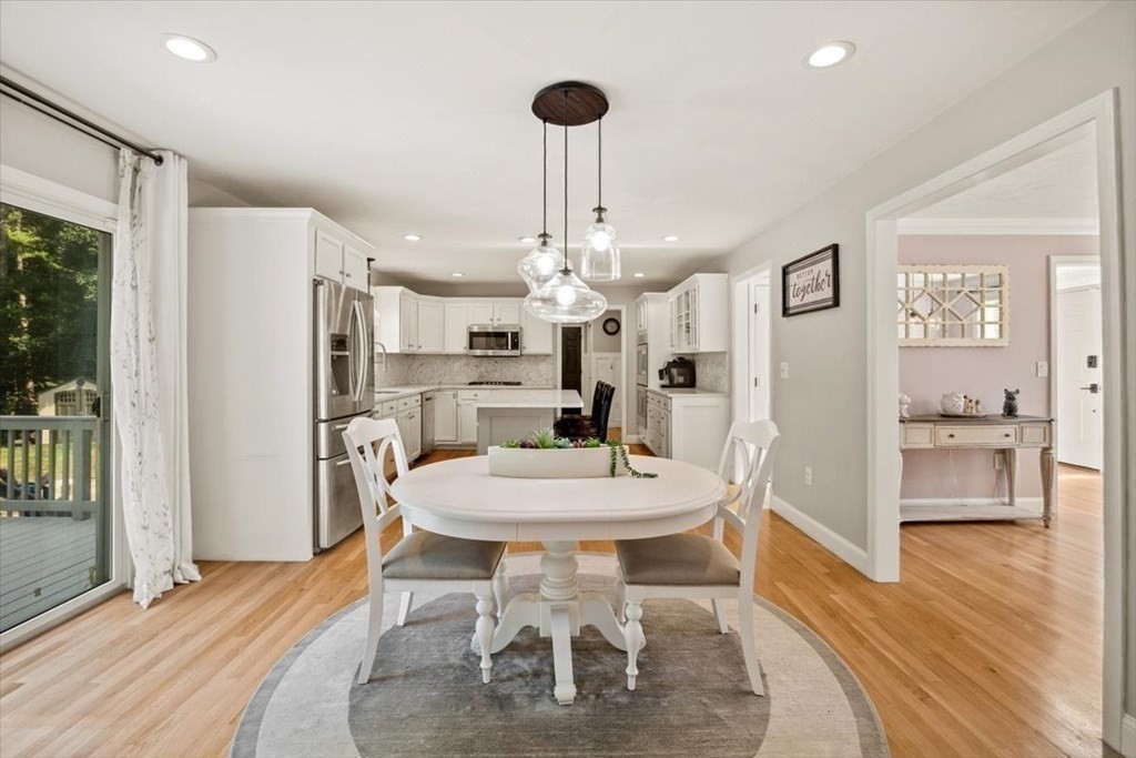 86 Saddleworth Way