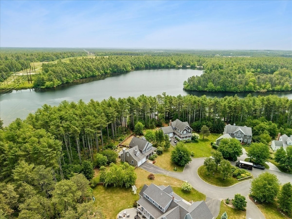 22 Red Pine Ln
