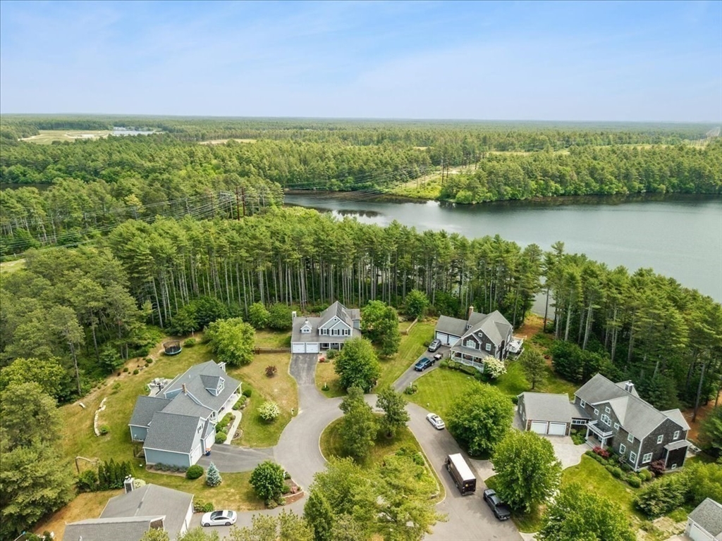 22 Red Pine Ln