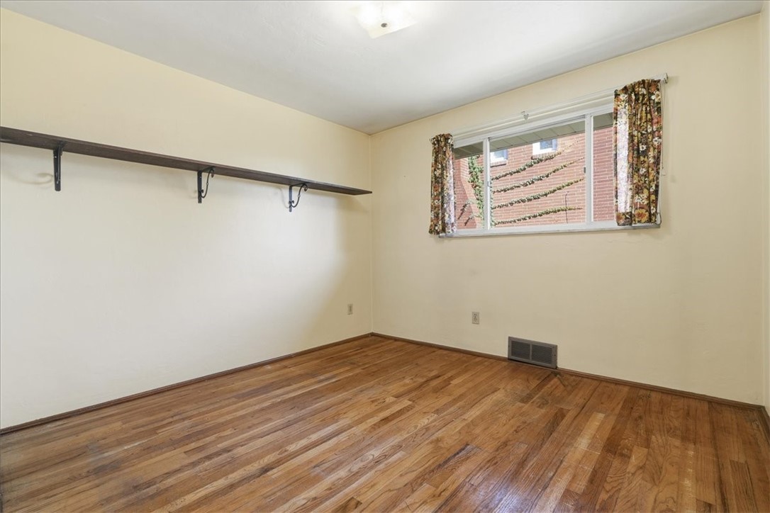 1323 Royal Oak Rd Suite 210