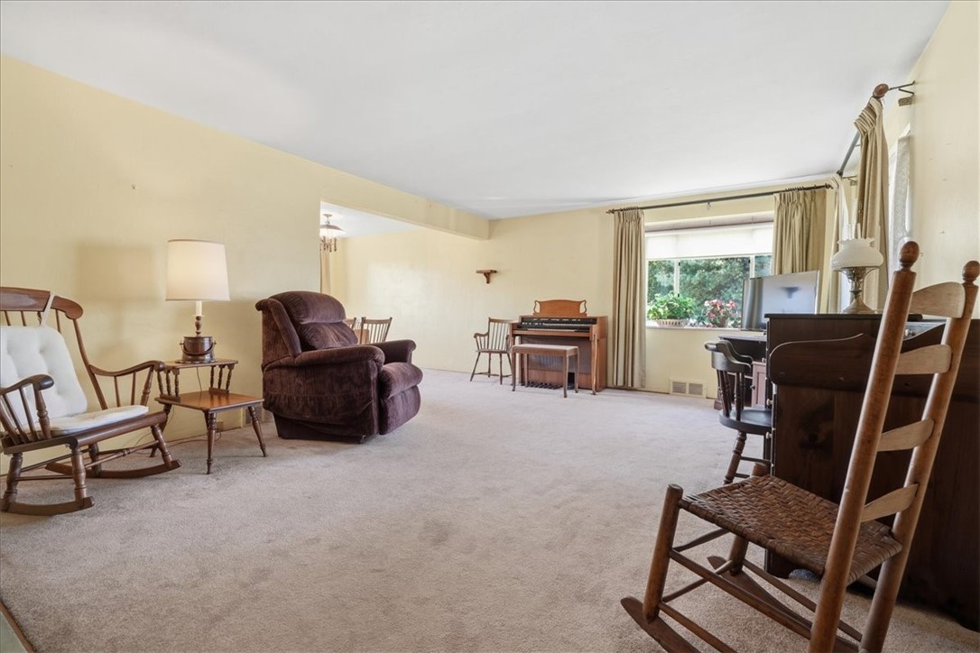 1323 Royal Oak Rd Suite 210