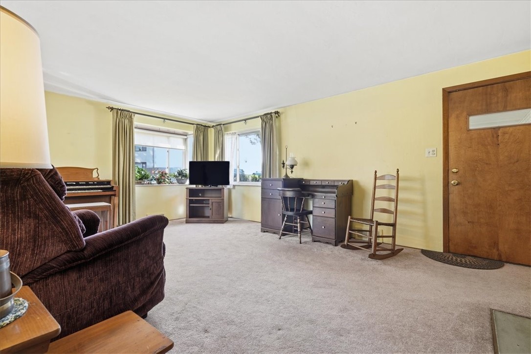 1323 Royal Oak Rd Suite 210