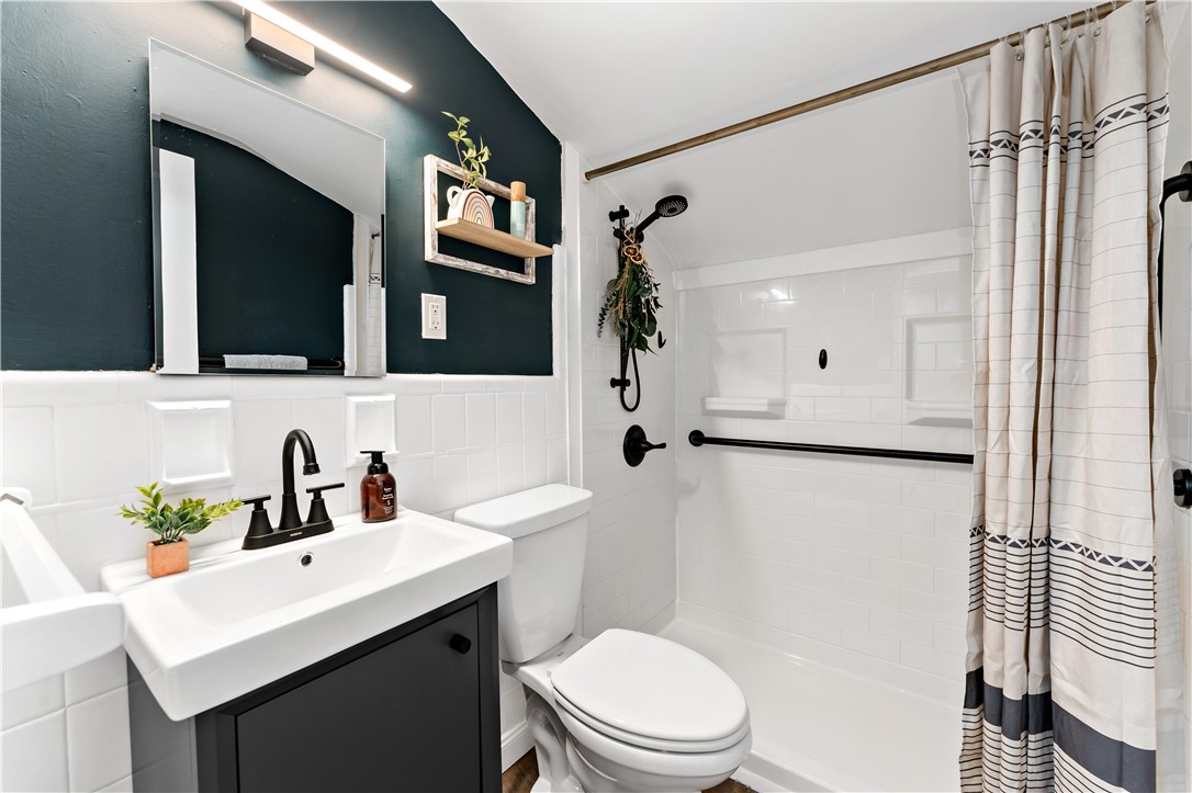 4596 Echo Glen Drive