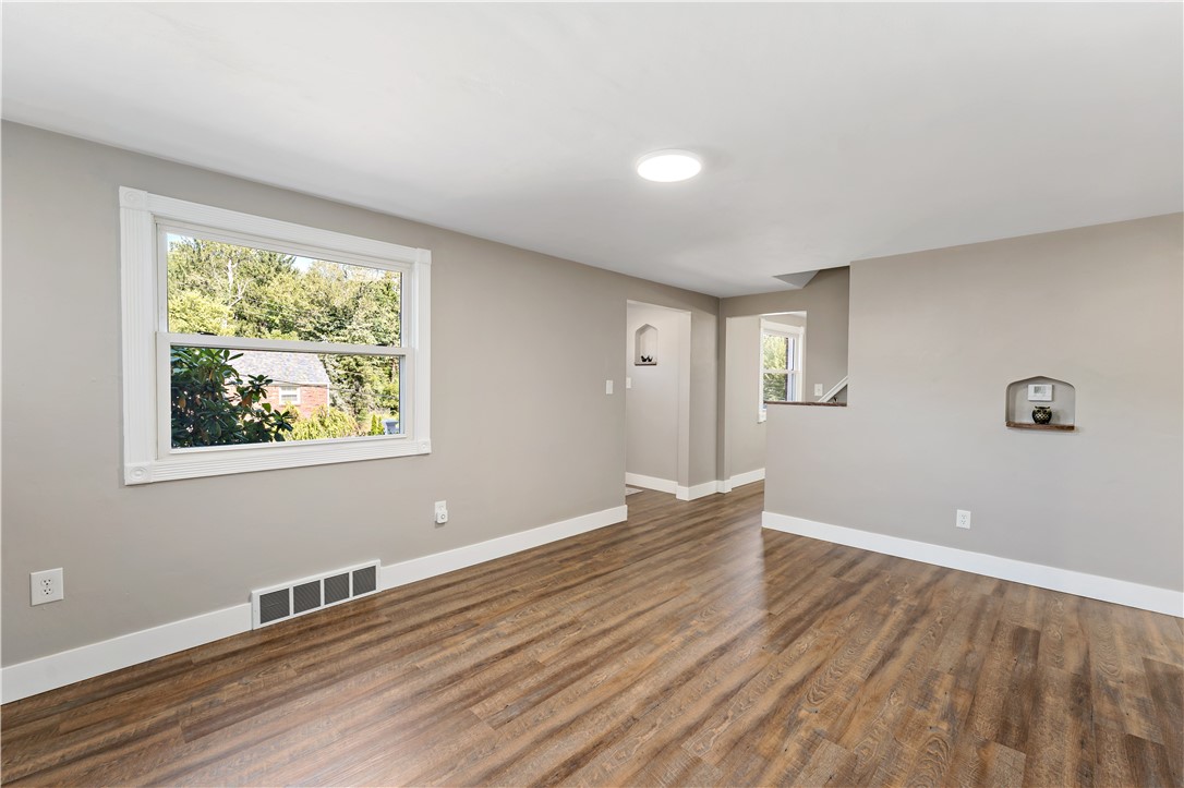 4596 Echo Glen Drive