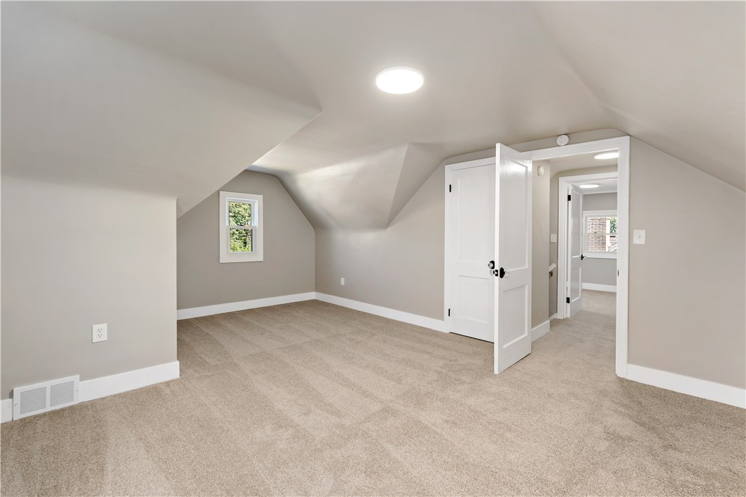 4596 Echo Glen Drive