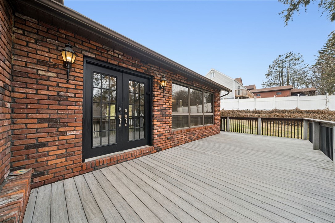 255 Poplar Street
