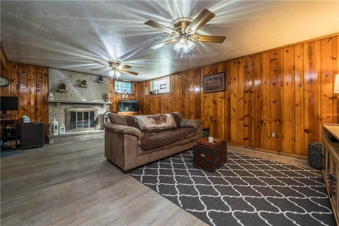 2408 Ridge Rd