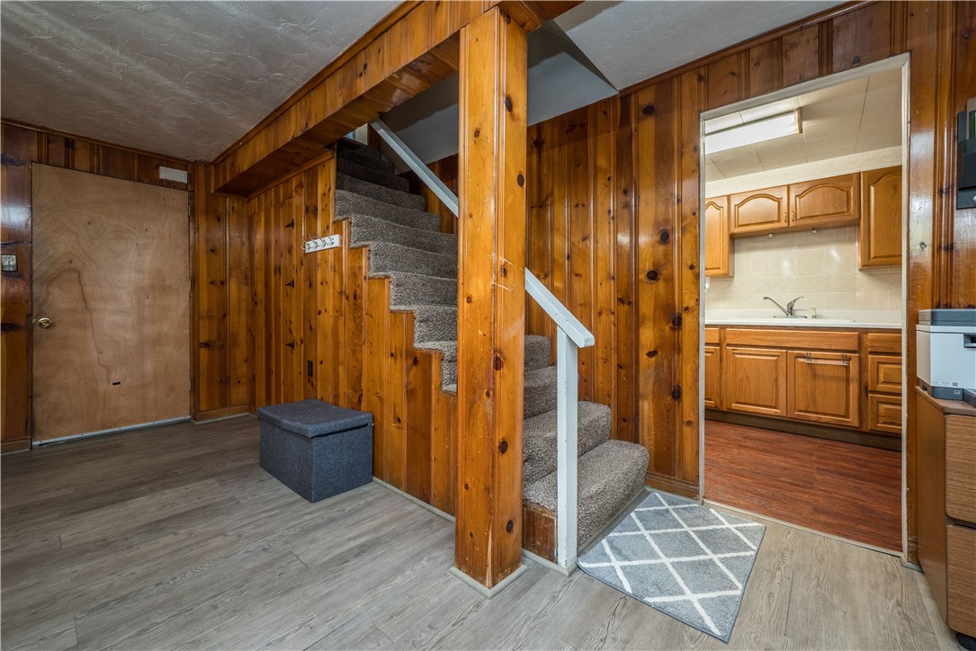 2408 Ridge Rd