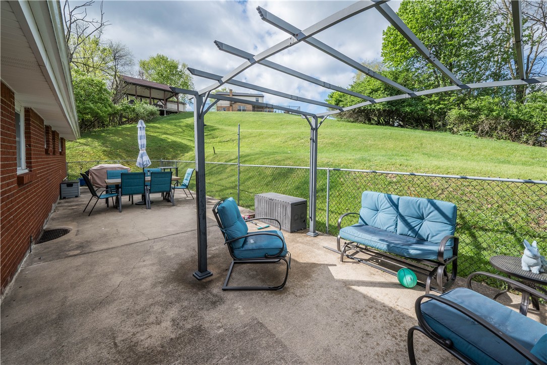 2408 Ridge Rd