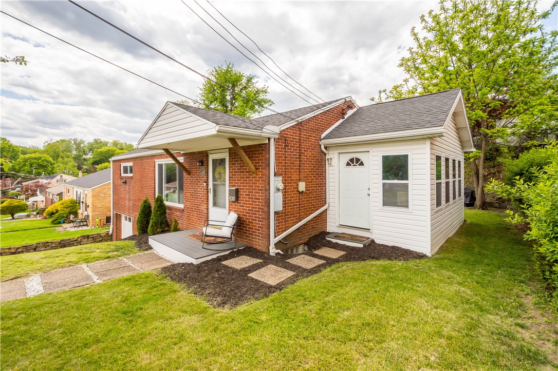 2416 N Meadowcroft