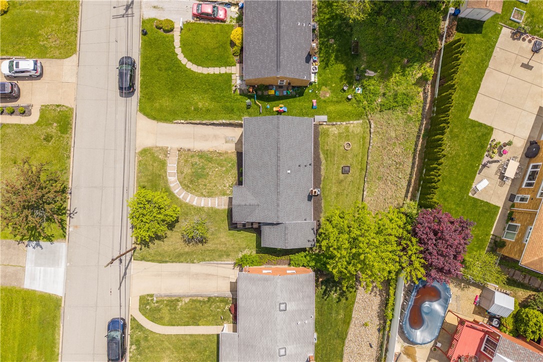 2416 N Meadowcroft