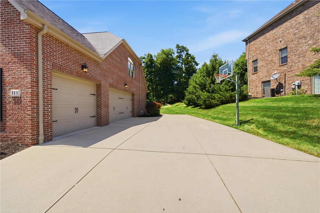 311 Riva Ridge Dr