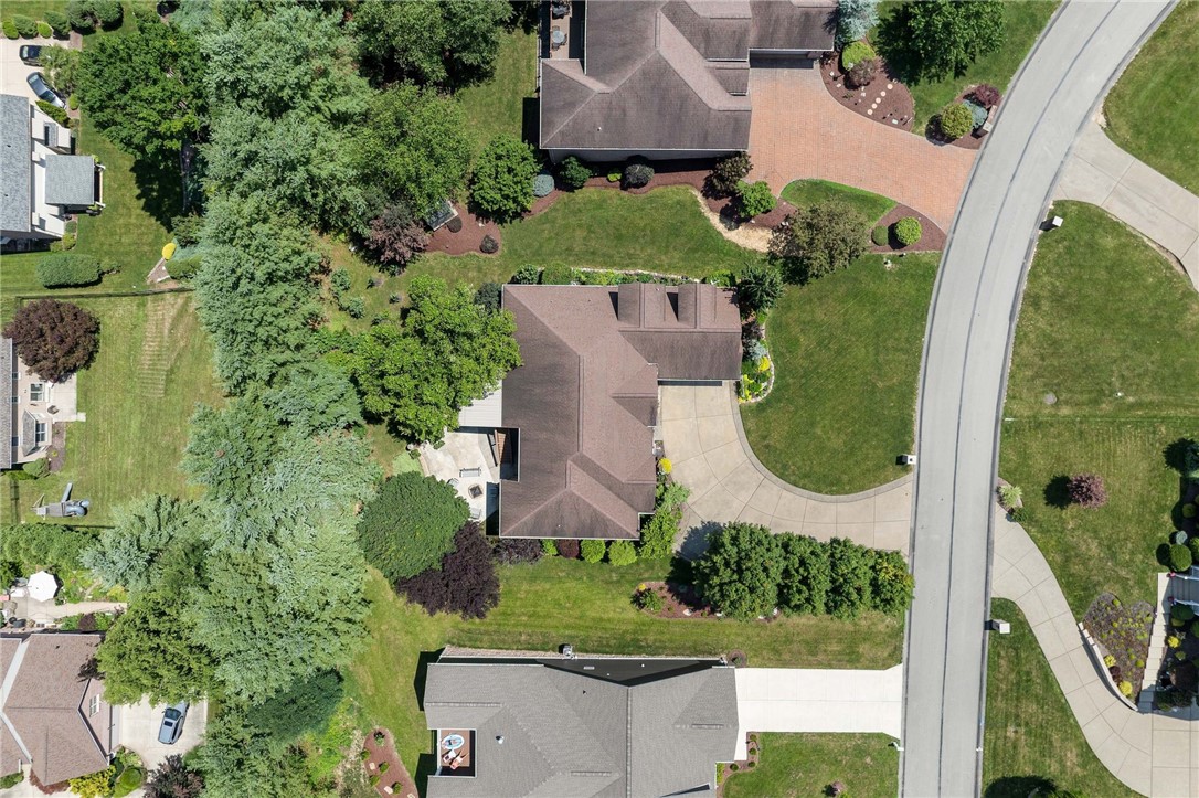 472 Spruce Ln