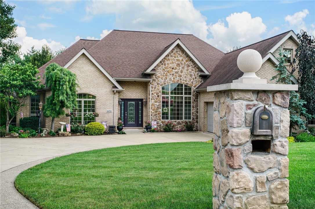 472 Spruce Ln