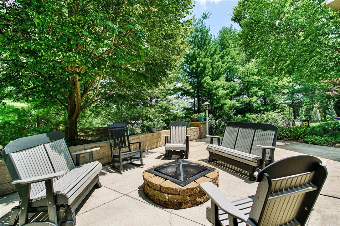 472 Spruce Ln