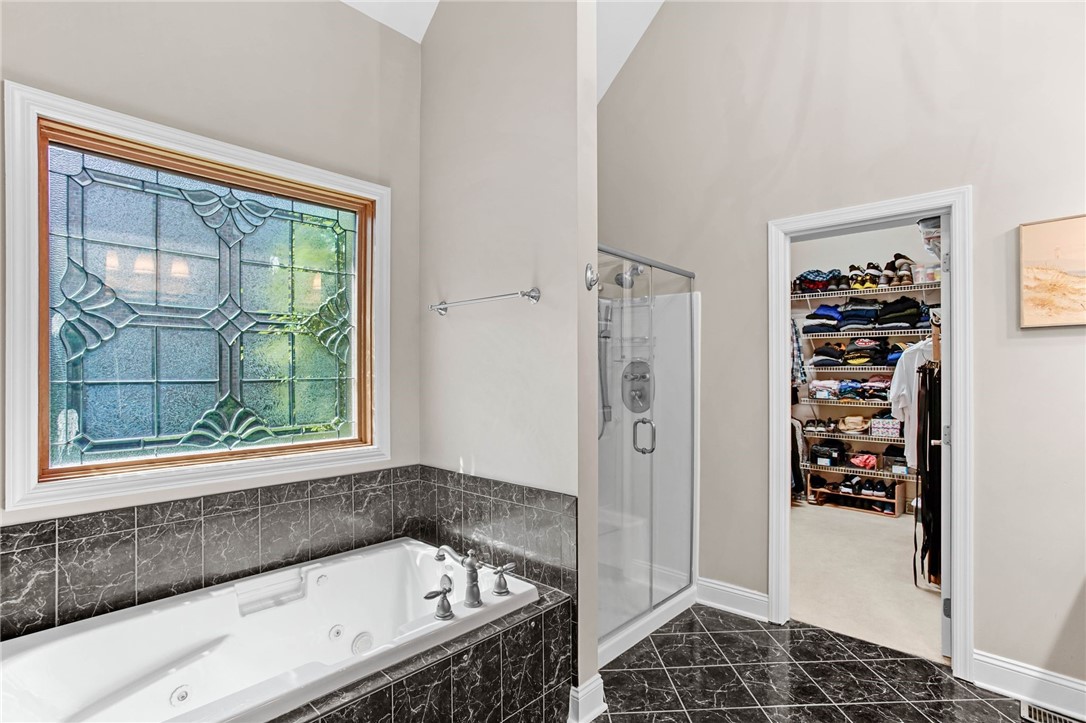 472 Spruce Ln