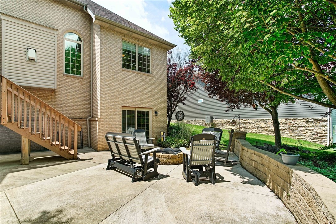 472 Spruce Ln