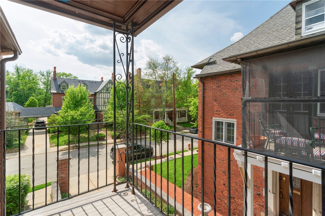 703 Saint James Street