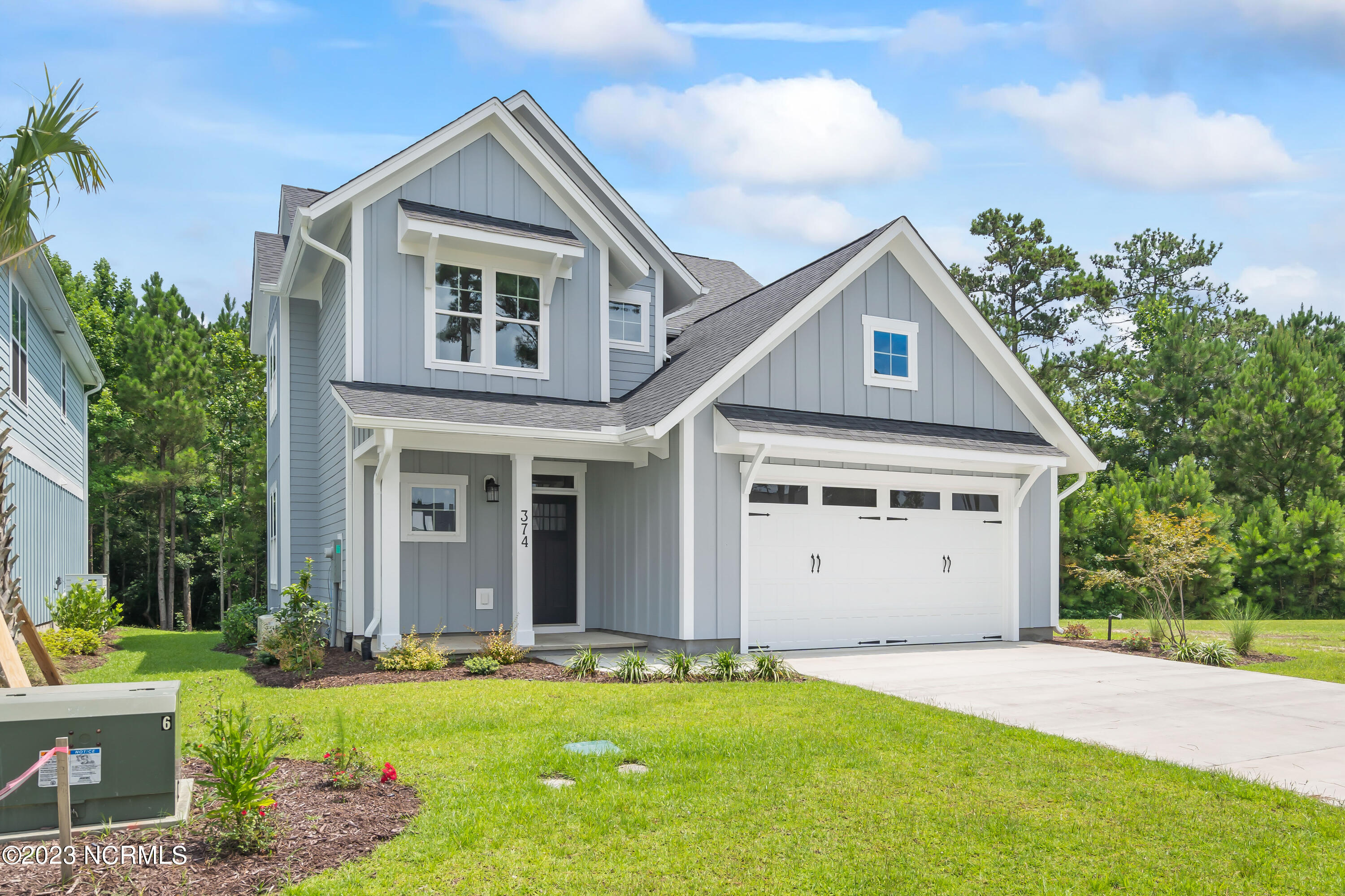 374 Lake Firefly Loop