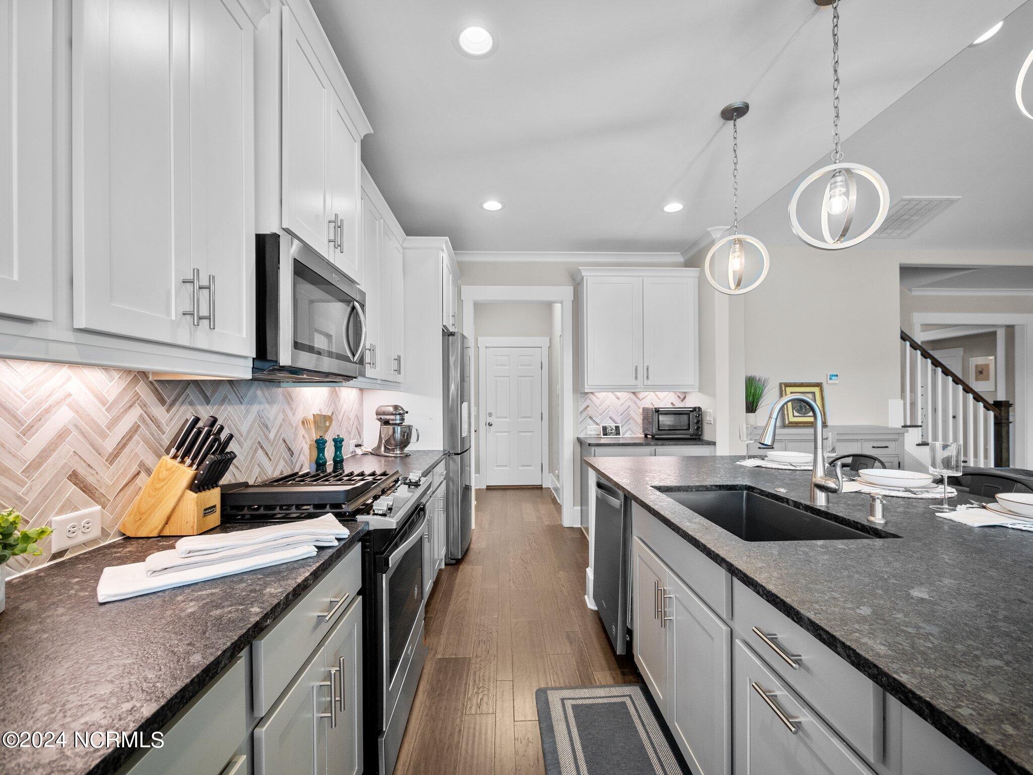 381 Summerhouse Drive