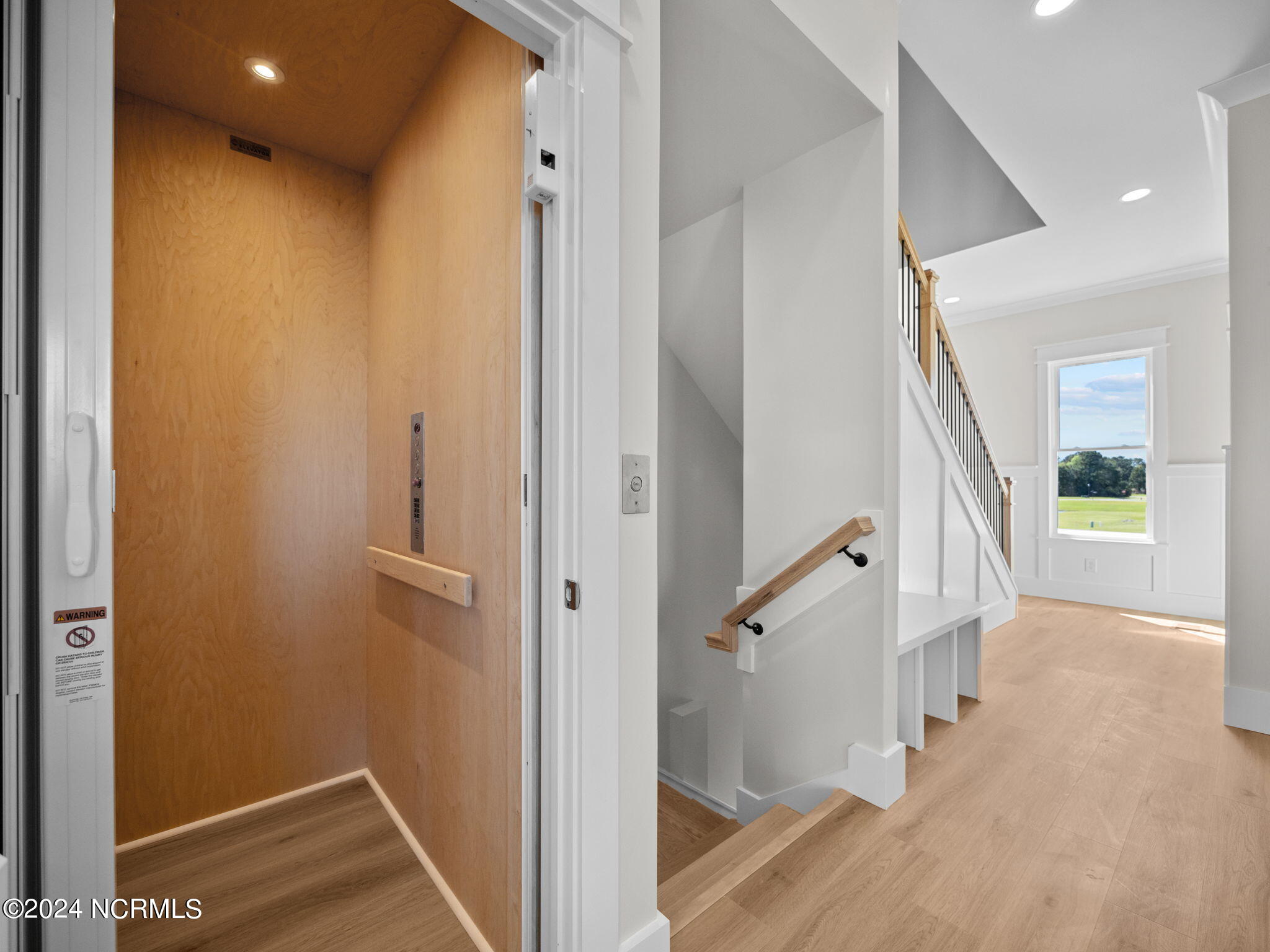 208 Marshside Landing