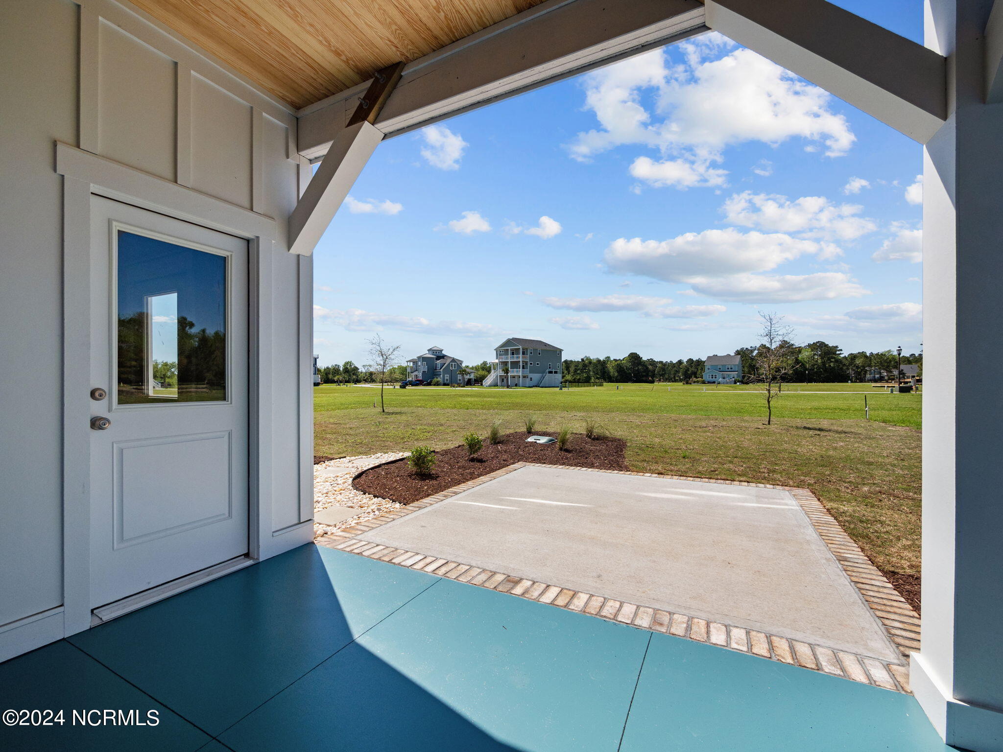 208 Marshside Landing